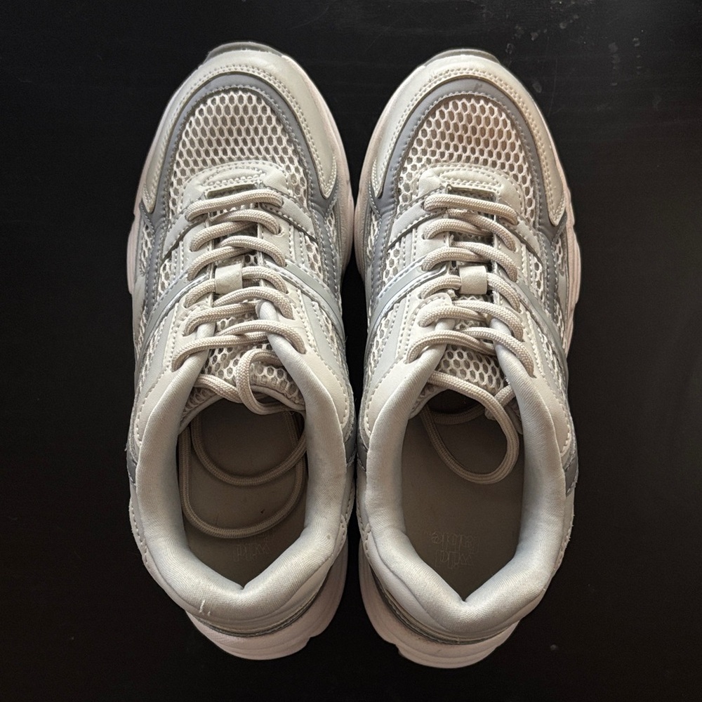 Wild Fable Gray Sneakers